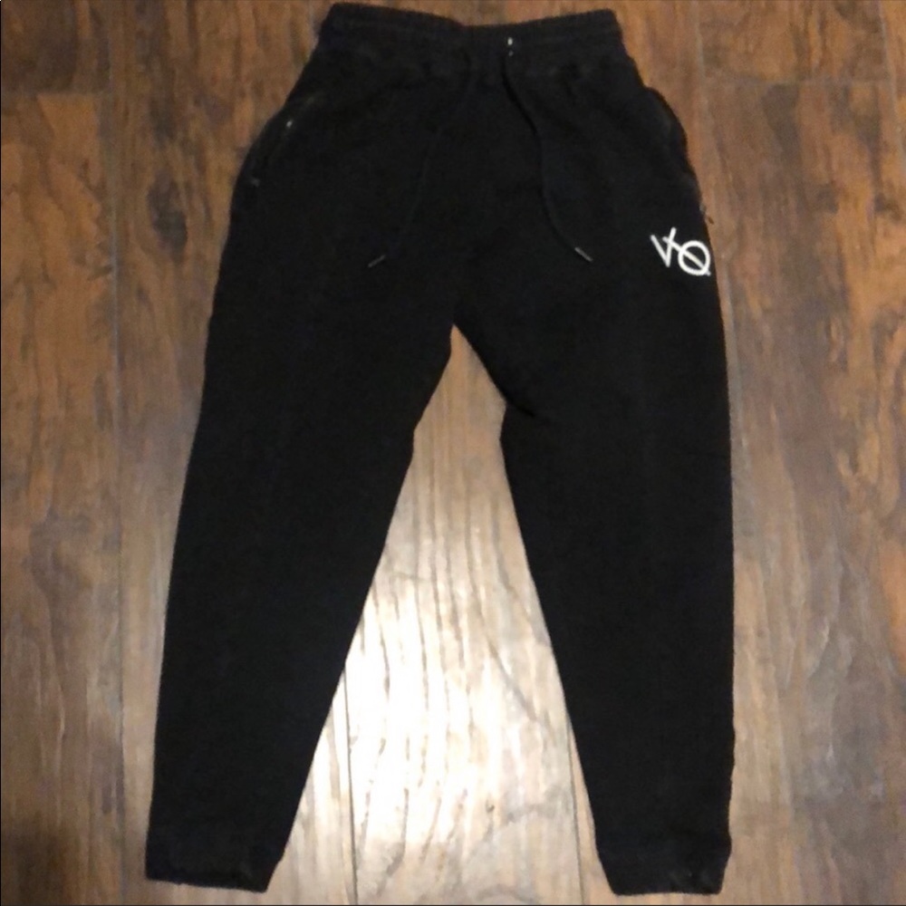 Vanquish joggers